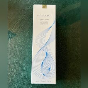 Estee Lauder Micro Essence in White and Blue 13.5 sealed